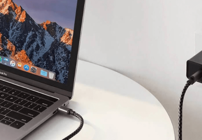 Có nên vừa sạc vừa dùng laptop không? Bảo quản PIN đúng cách