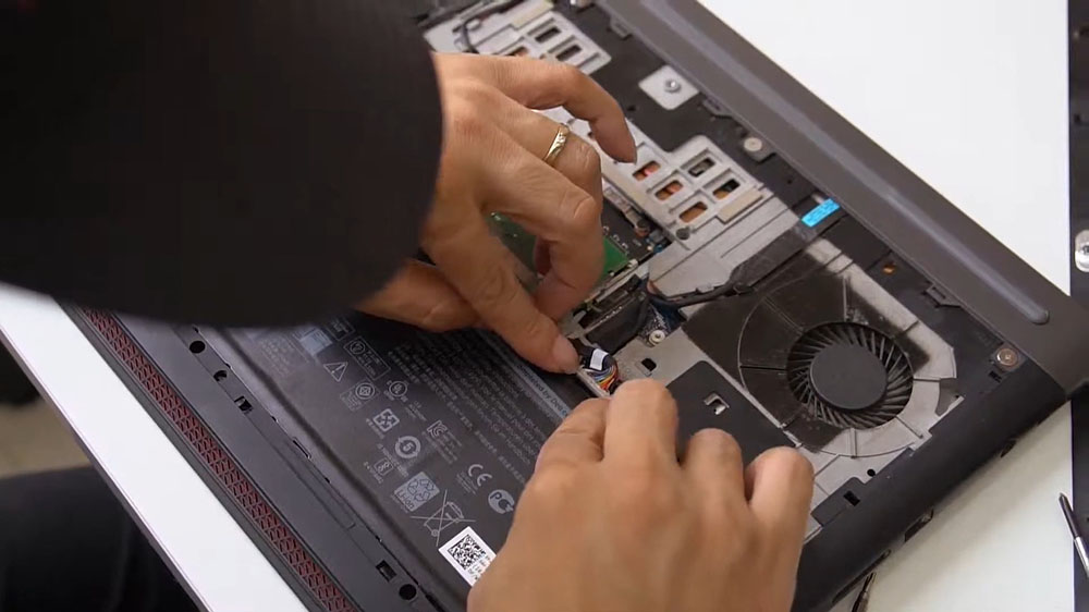 nâng cấp Ram, SSD laptop Dell Inspiron 7567 lắp pin