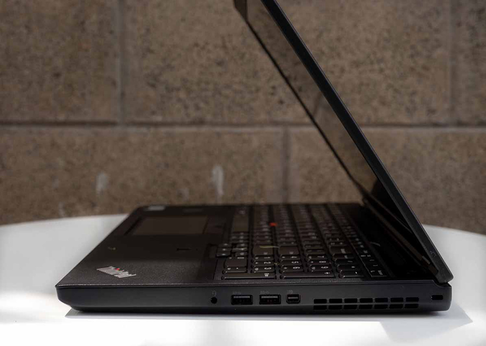 [Sale 2Tr] Lenovo Thinkpad P52 XEON E-2176M, P2000, Nhập Mỹ, BH 01 Năm